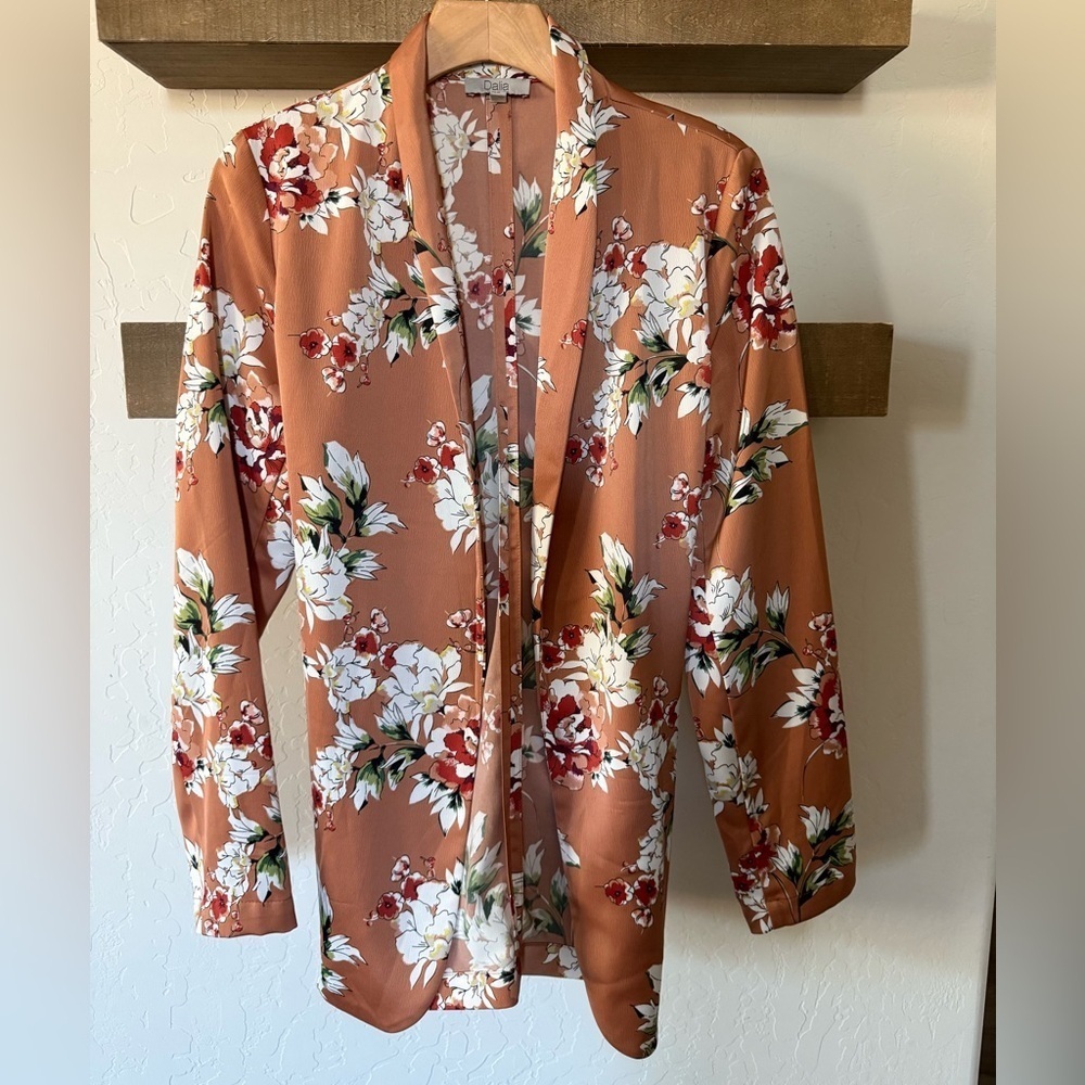 Dalia|Burnt orange floral Silky blazer with tie waist•••Size medium, fall colors